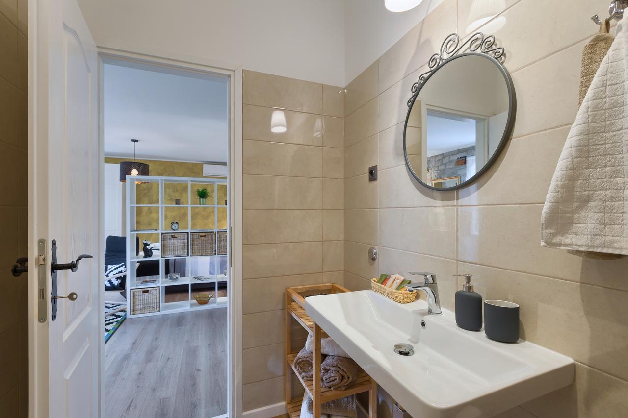 רוביני Luxury Apartment Fabris מראה חיצוני תמונה