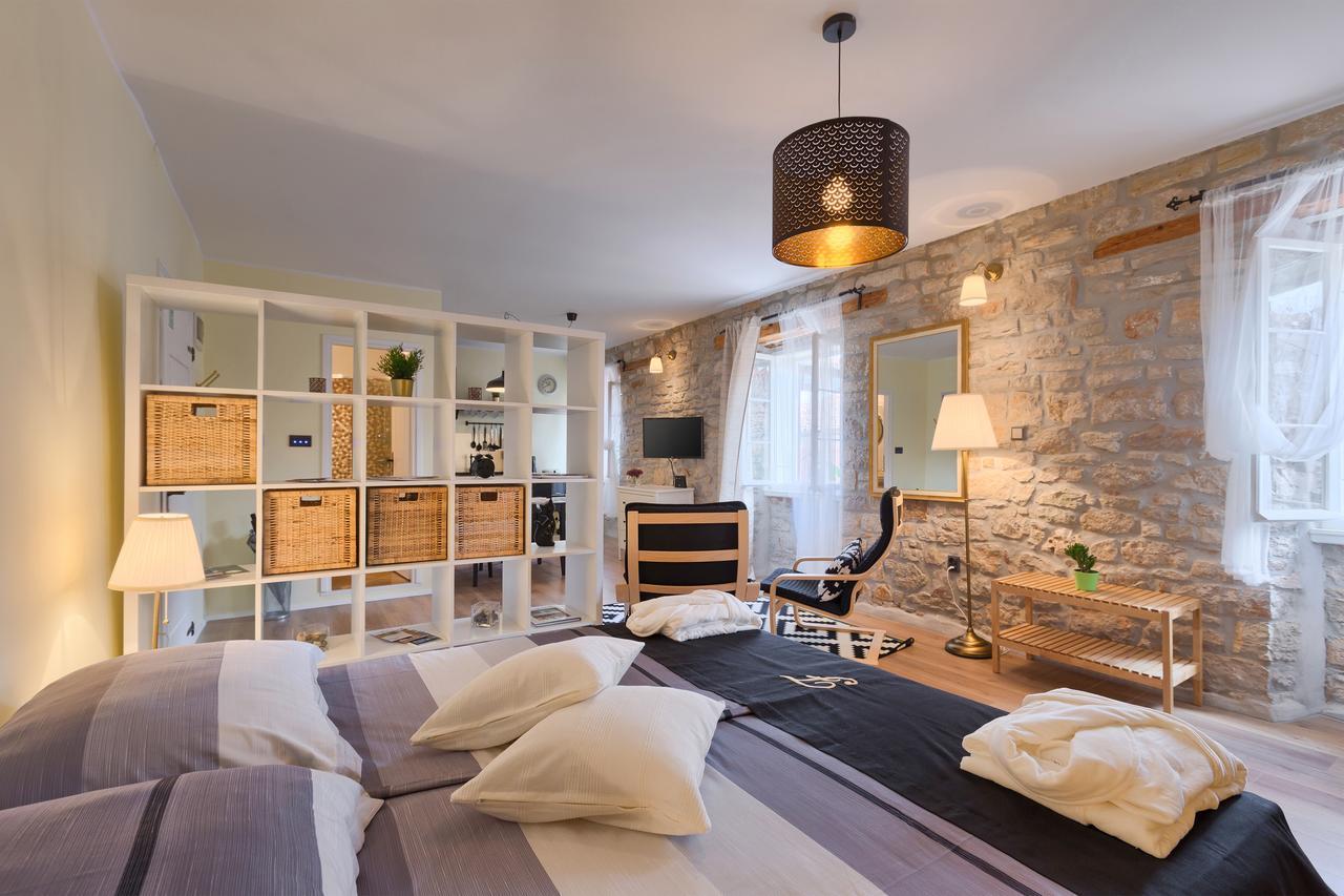 רוביני Luxury Apartment Fabris מראה חיצוני תמונה