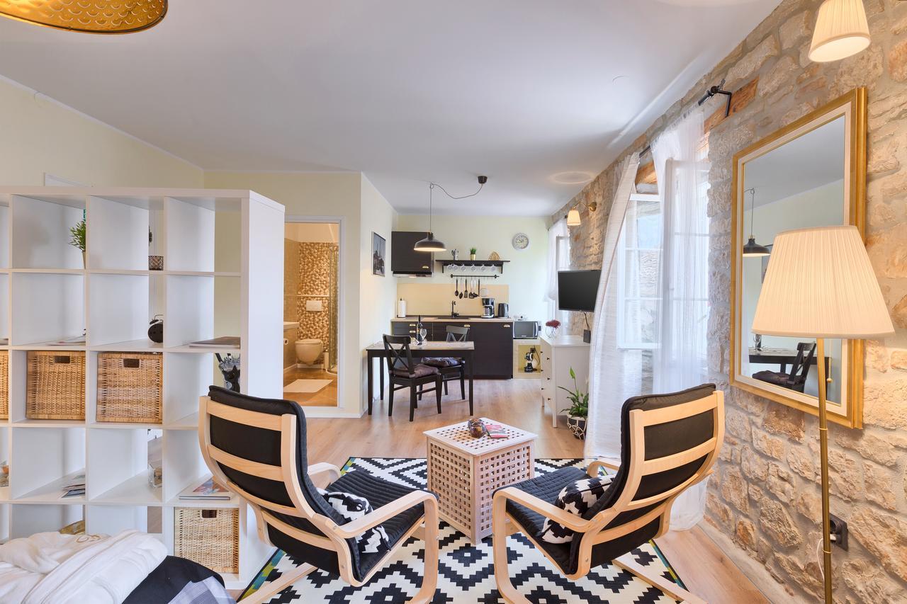 רוביני Luxury Apartment Fabris מראה חיצוני תמונה