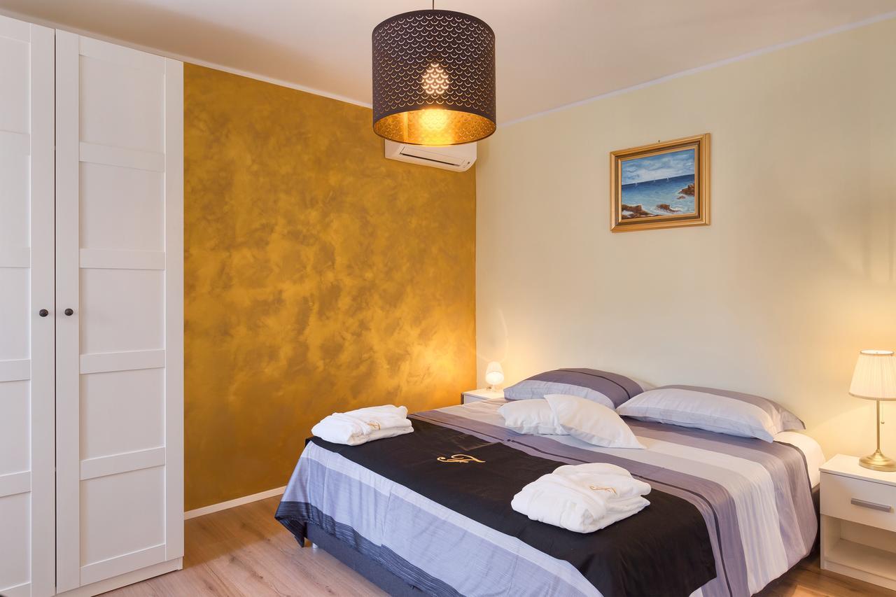 רוביני Luxury Apartment Fabris מראה חיצוני תמונה