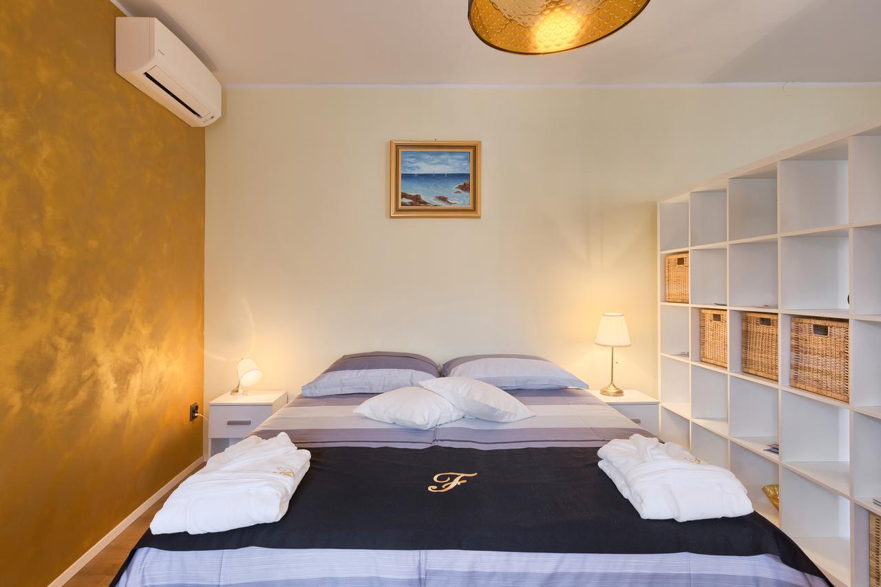 רוביני Luxury Apartment Fabris מראה חיצוני תמונה